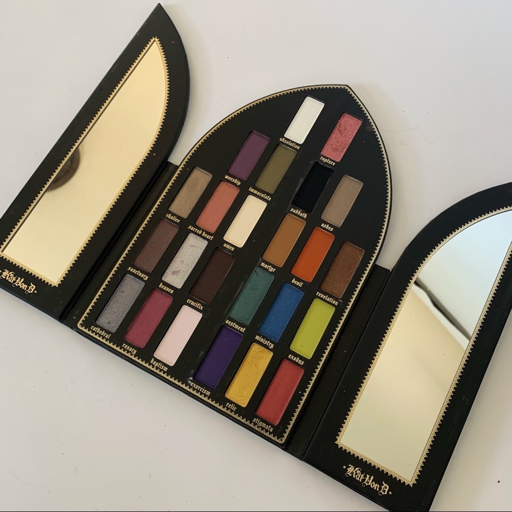 Kat Von D Saint & Sinner Palette